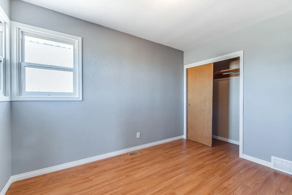 428 2 Street Suffield AB T0J 2N0