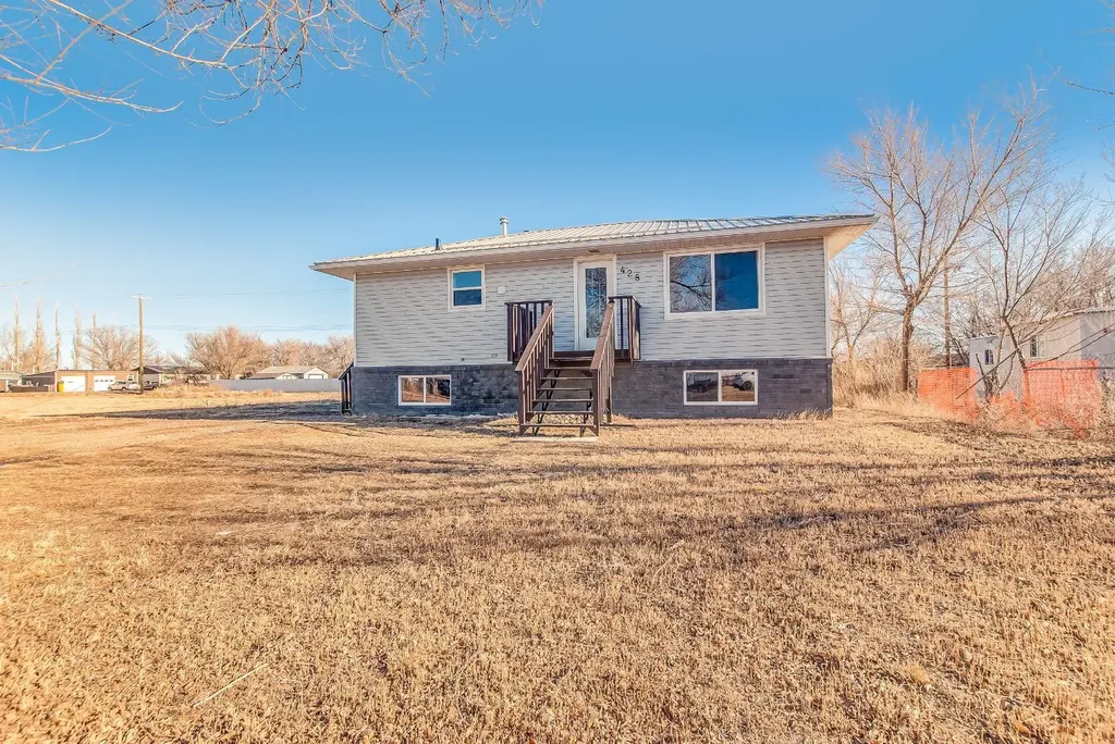 428 2 Street Suffield AB T0J 2N0
