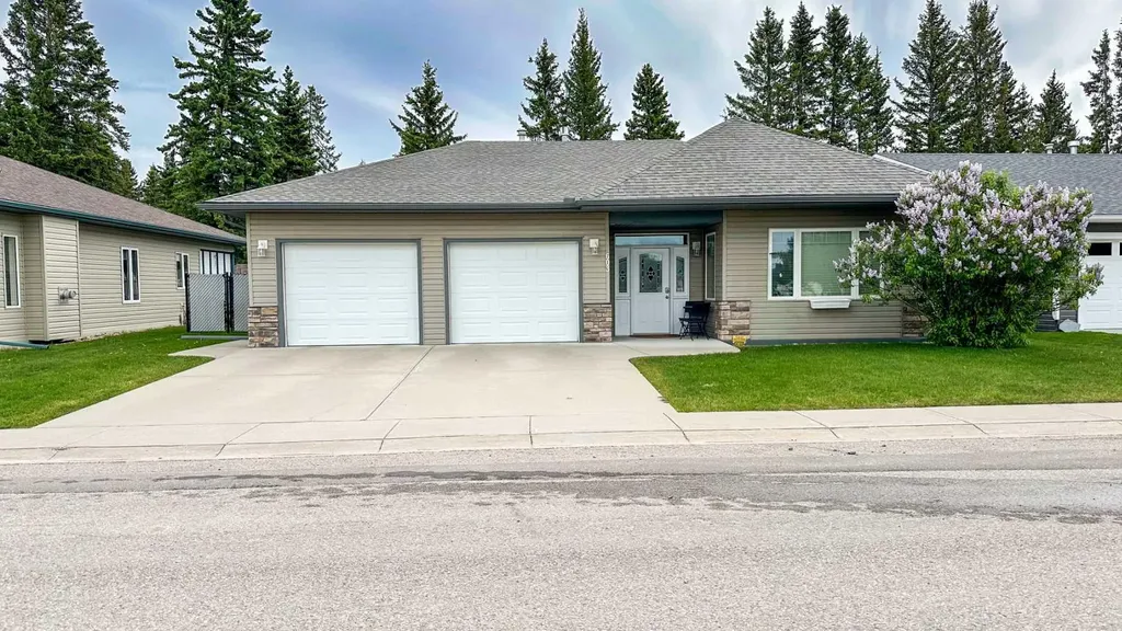 603 5 Street SW Sundre AB T0M1X0