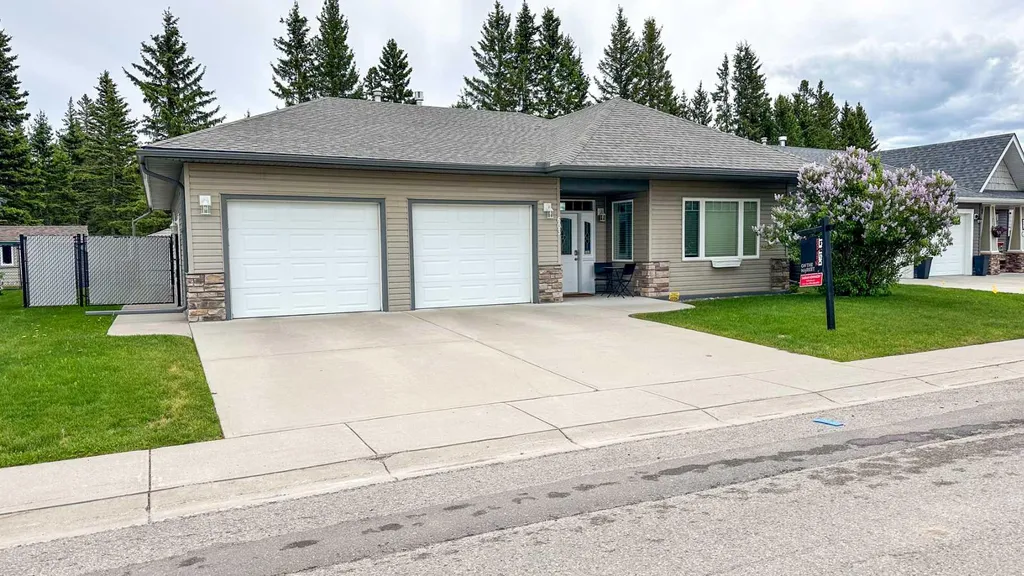 603 5 Street SW Sundre AB T0M1X0