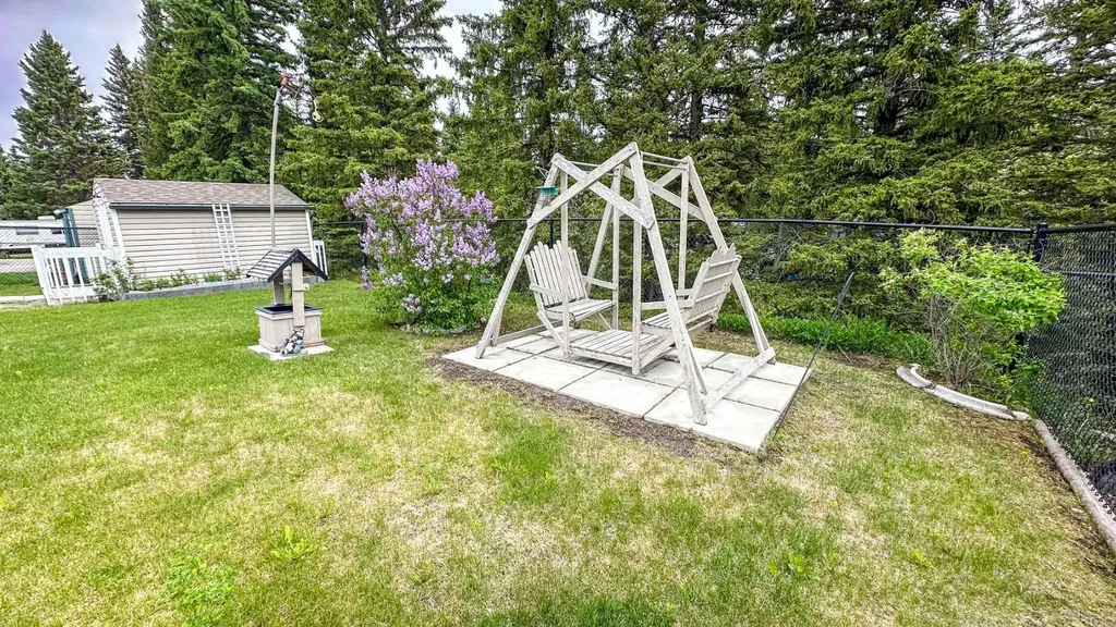 603 5 Street SW Sundre AB T0M1X0