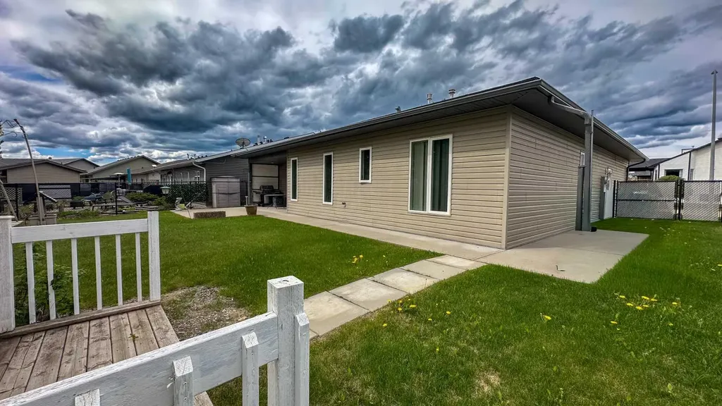603 5 Street SW Sundre AB T0M1X0