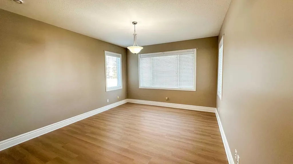603 5 Street SW Sundre AB T0M1X0