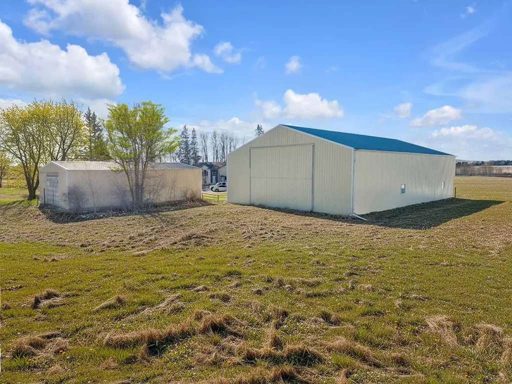 25408 Highway 597 Rural Lacombe County AB T4L 2N2