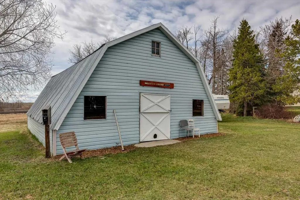 25408 Highway 597 Rural Lacombe County AB T4L 2N2