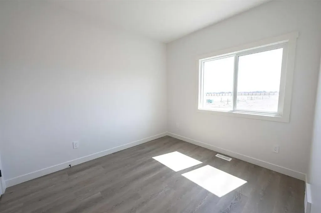 8702 128 Avenue Grande Prairie AB T8X 0X7