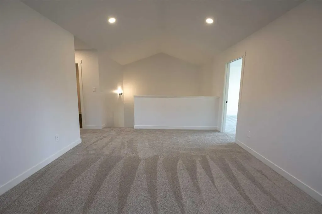 8702 128 Avenue Grande Prairie AB T8X 0X7