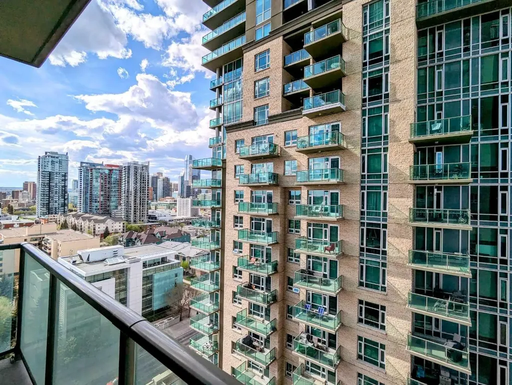 210 15 Avenue SE Calgary AB T2G 0B5