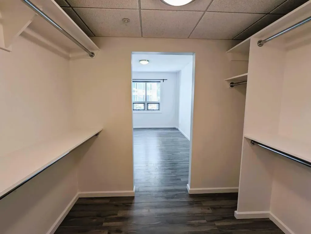 210 15 Avenue SE Calgary AB T2G 0B5