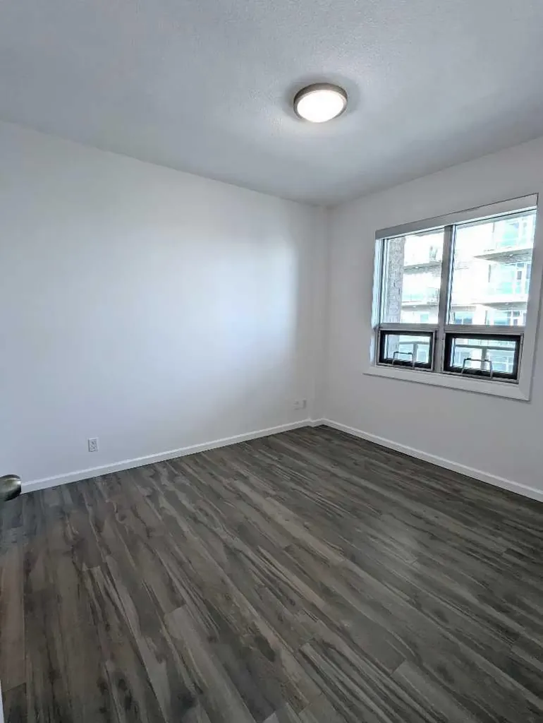 210 15 Avenue SE Calgary AB T2G 0B5