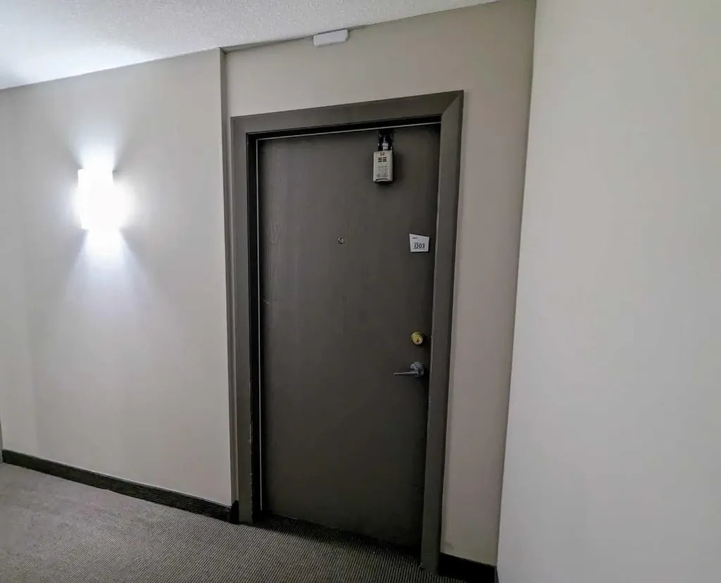210 15 Avenue SE Calgary AB T2G 0B5