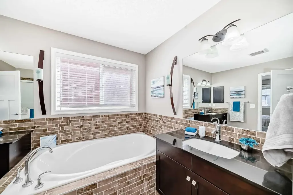 77 Chaparral Valley Grove SE Calgary AB T2X 0M4