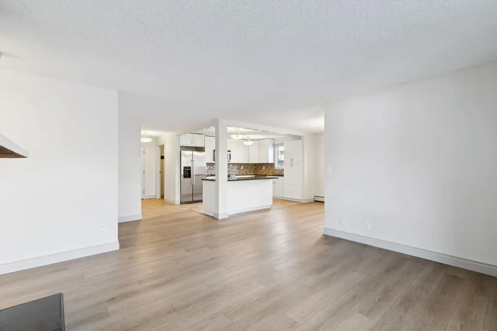 1607 26 Avenue SW Calgary AB T2T 1C7