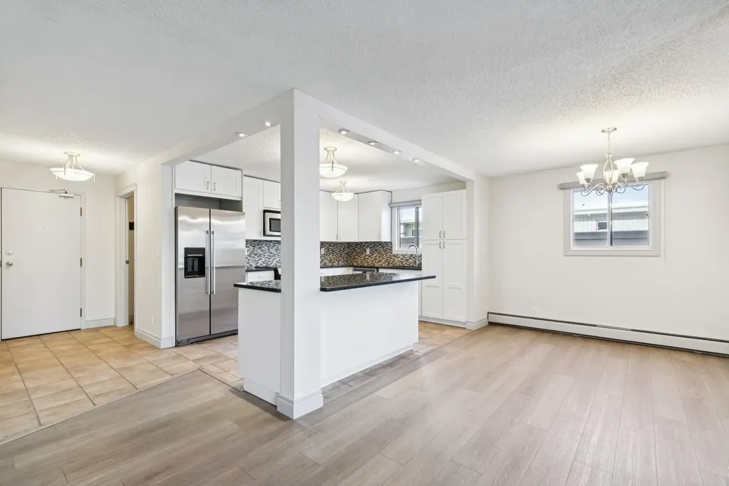 1607 26 Avenue SW Calgary AB T2T 1C7