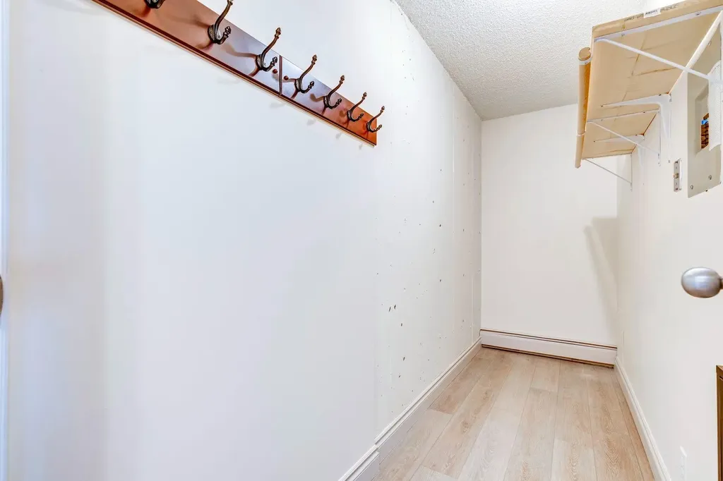 1607 26 Avenue SW Calgary AB T2T 1C7