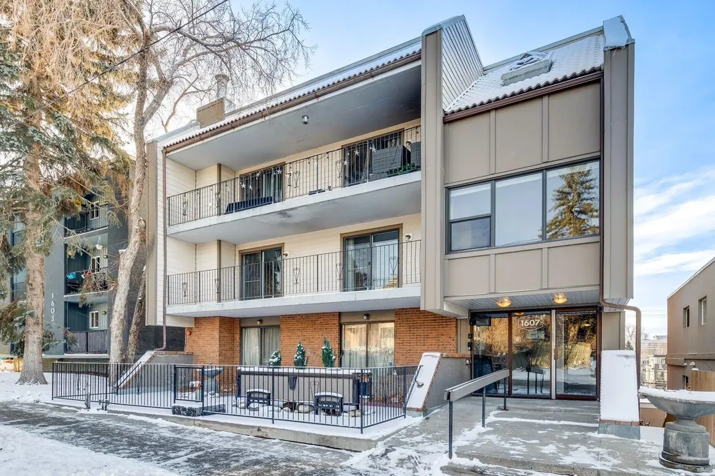 1607 26 Avenue SW Calgary AB T2T 1C7