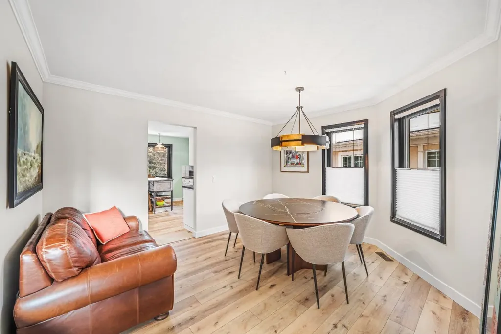 108 Lougheed Circle Banff AB T1L 1B4