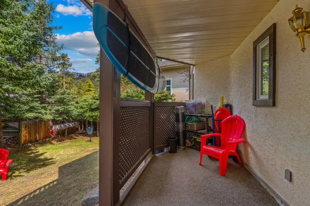108 Lougheed Circle Banff AB T1L 1B4