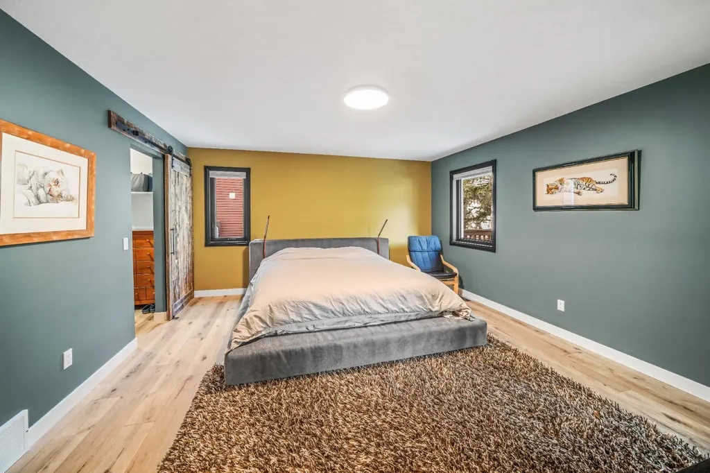 108 Lougheed Circle Banff AB T1L 1B4