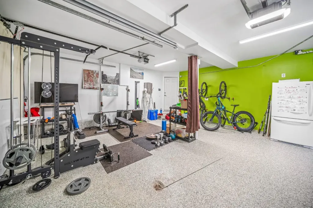 108 Lougheed Circle Banff AB T1L 1B4