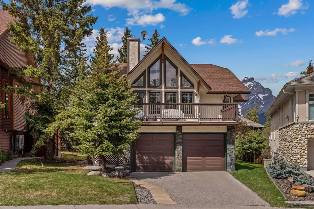 108 Lougheed Circle Banff AB T1L 1B4
