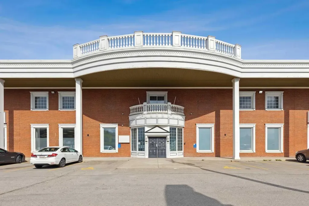 67 Glenbrook Place SW Calgary AB T3E6W4