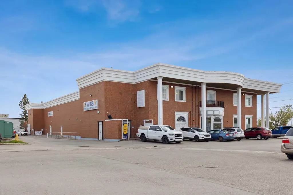 67 Glenbrook Place SW Calgary AB T3E6W4