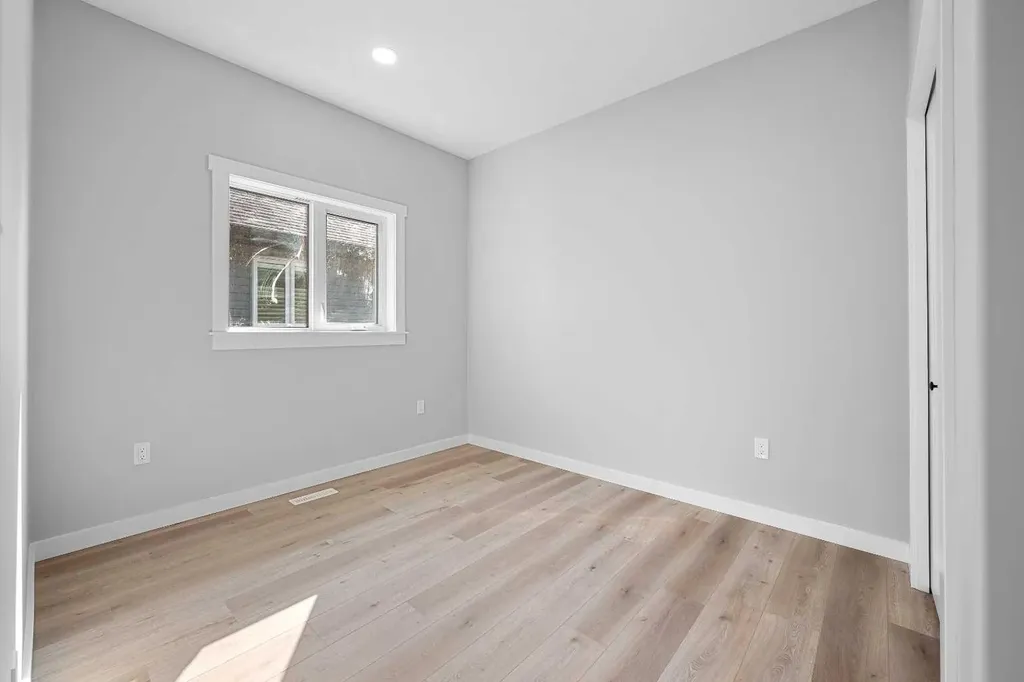 1812 63 Avenue Lloydminster AB T9V 3P6