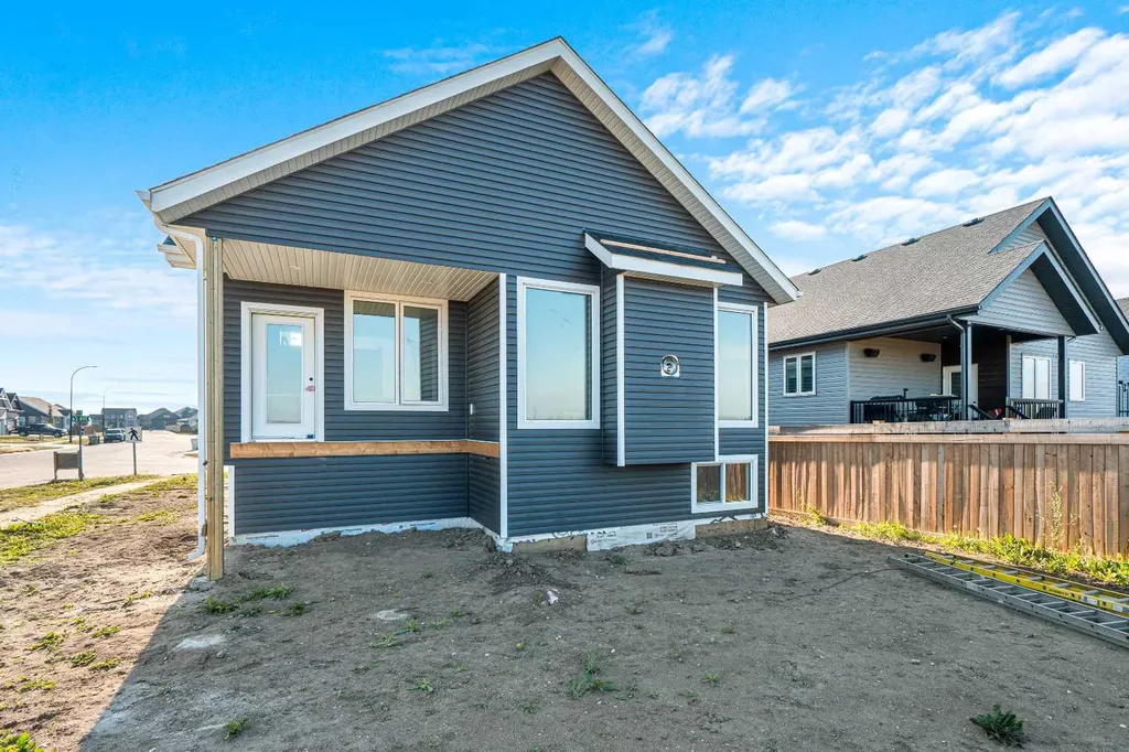 1812 63 Avenue Lloydminster AB T9V 3P6