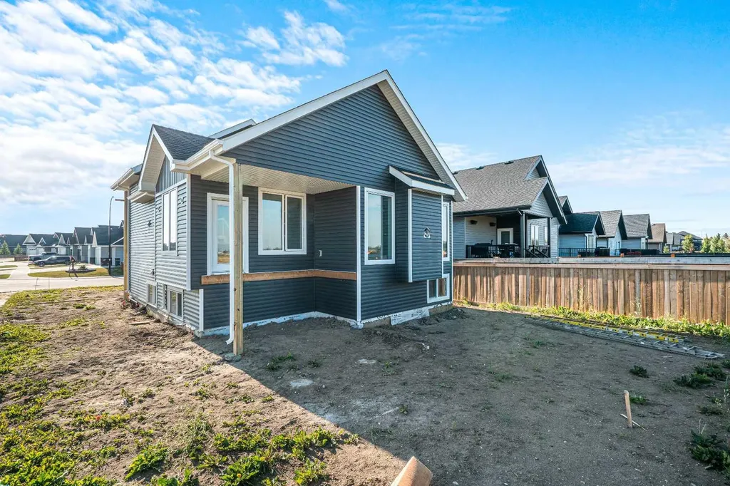 1812 63 Avenue Lloydminster AB T9V 3P6