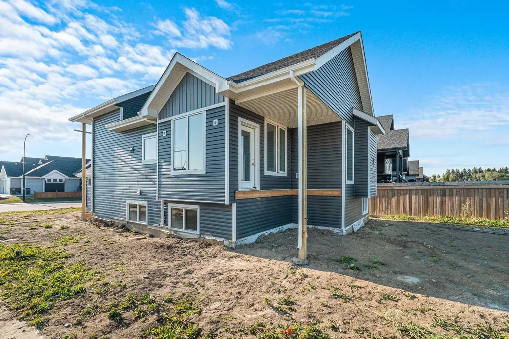 1812 63 Avenue Lloydminster AB T9V 3P6