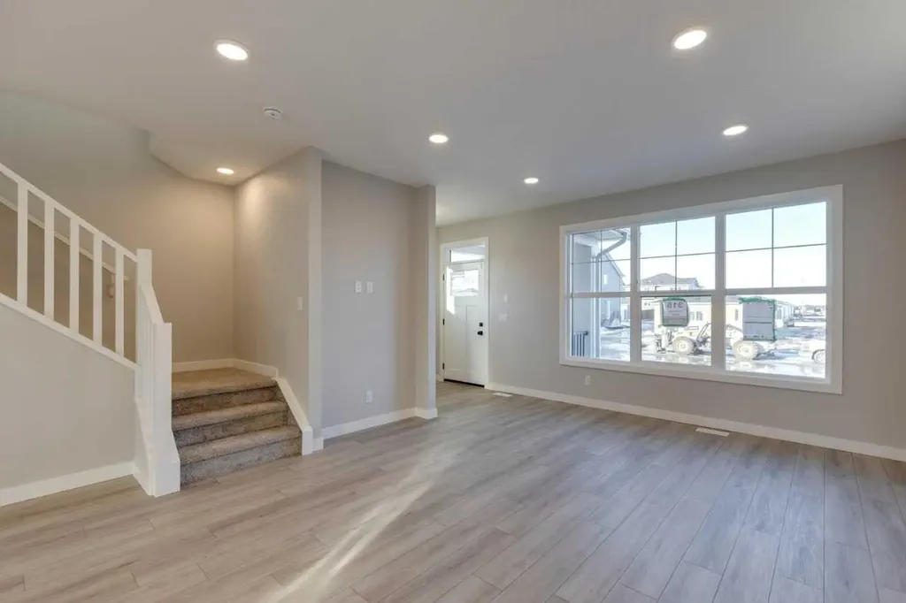 315 Fireside Drive Cochrane AB T4C 2L6
