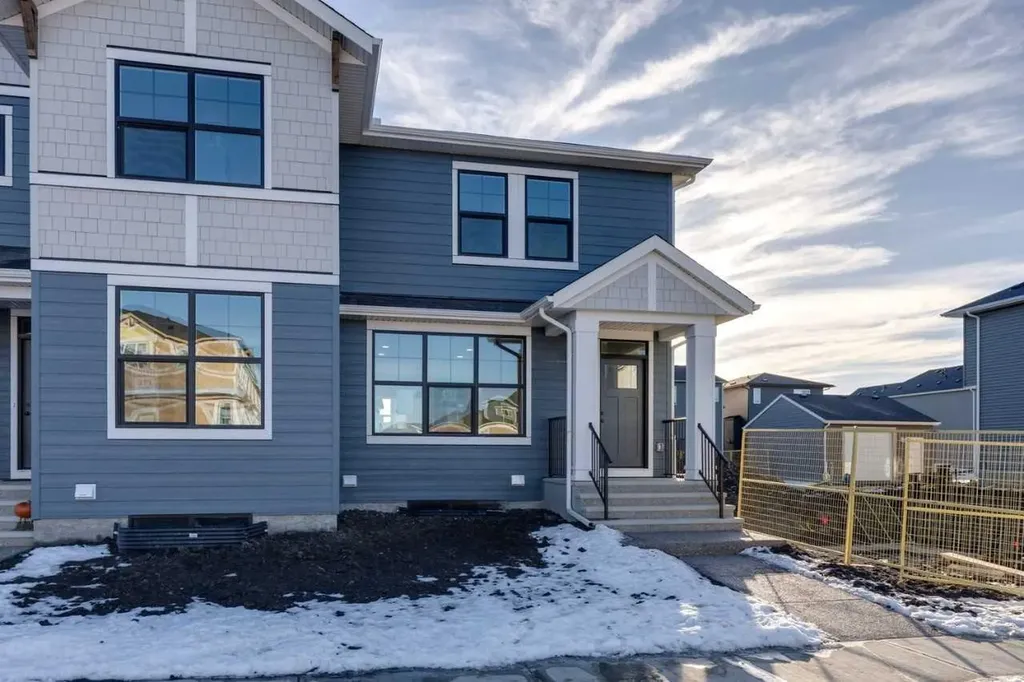315 Fireside Drive Cochrane AB T4C 2L6