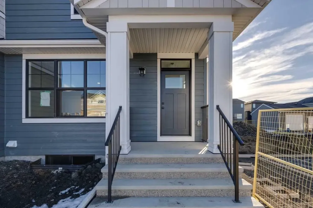 315 Fireside Drive Cochrane AB T4C 2L6