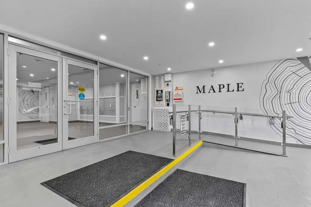 383 Smith Street NW Calgary AB T3B 6J9