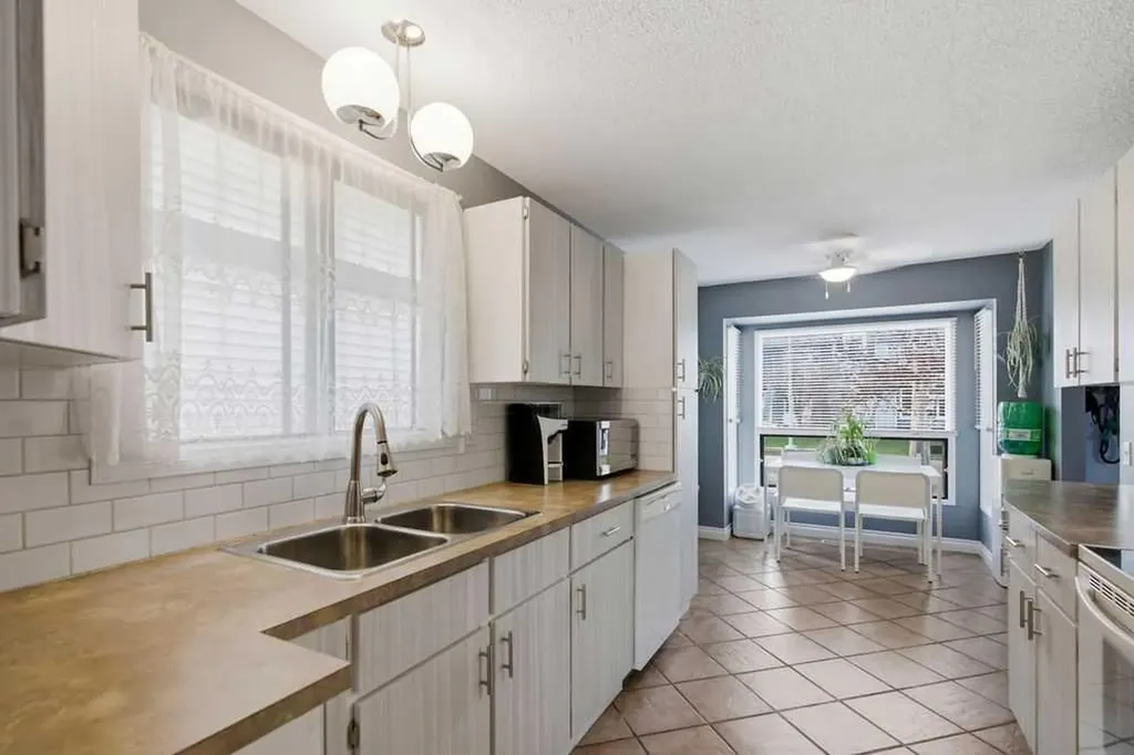 96 Abberfield Crescent NE Calgary AB T2A 6N6