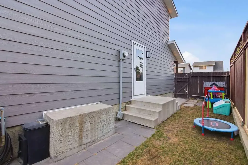 96 Abberfield Crescent NE Calgary AB T2A 6N6
