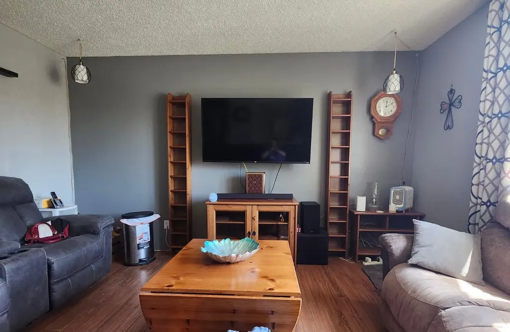 44 Wildrose Crescent W Brooks AB T1R 0A4