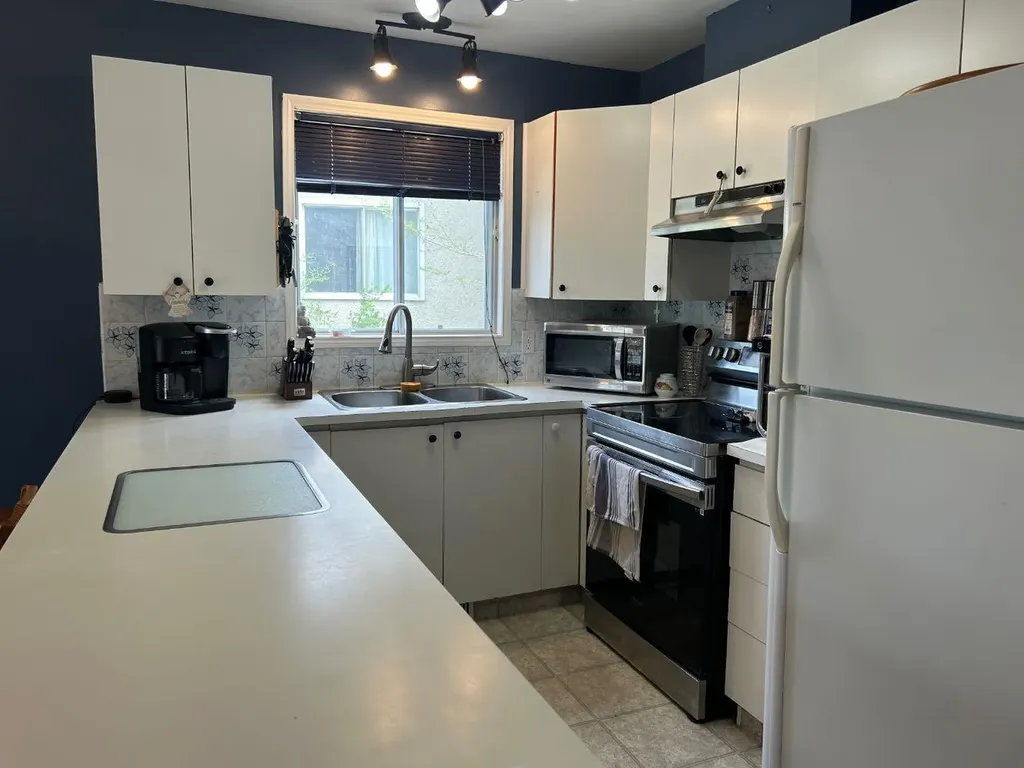 44 Wildrose Crescent W Brooks AB T1R 0A4