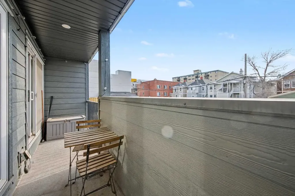 515 18 Avenue SW Calgary AB T2S0C6
