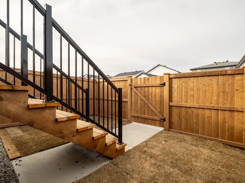 2914 47 Street S Lethbridge AB T1K8L4