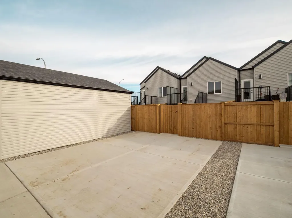 2914 47 Street S Lethbridge AB T1K8L4