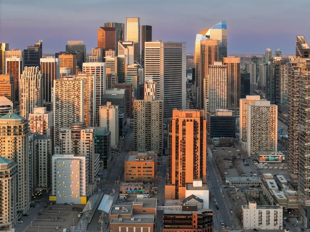 1100 8 Avenue SW Calgary AB T2P 3T9