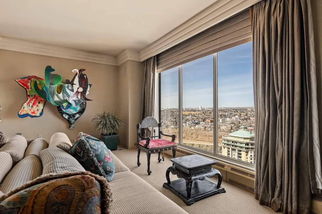 1100 8 Avenue SW Calgary AB T2P 3T9