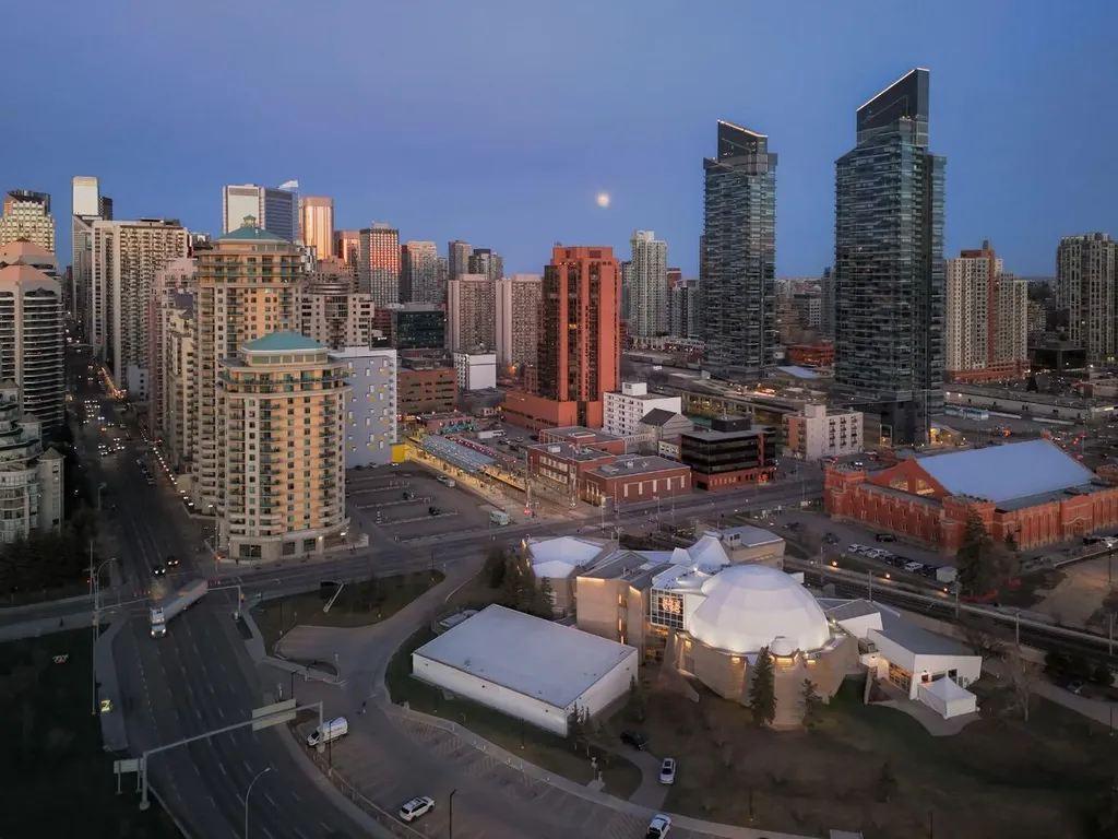 1100 8 Avenue SW Calgary AB T2P 3T9