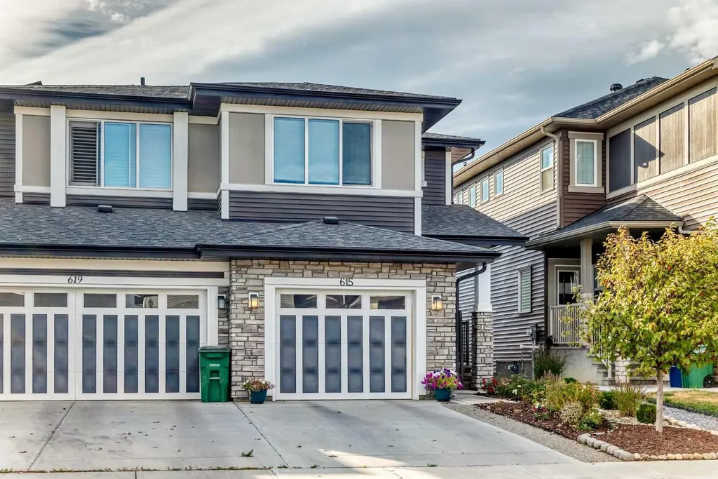 615 Kingsmere Way SE Airdrie AB T4A0X9