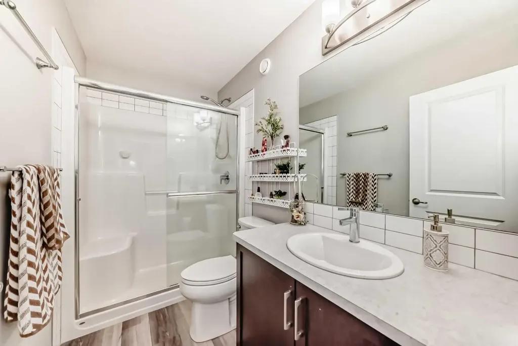 615 Kingsmere Way SE Airdrie AB T4A0X9