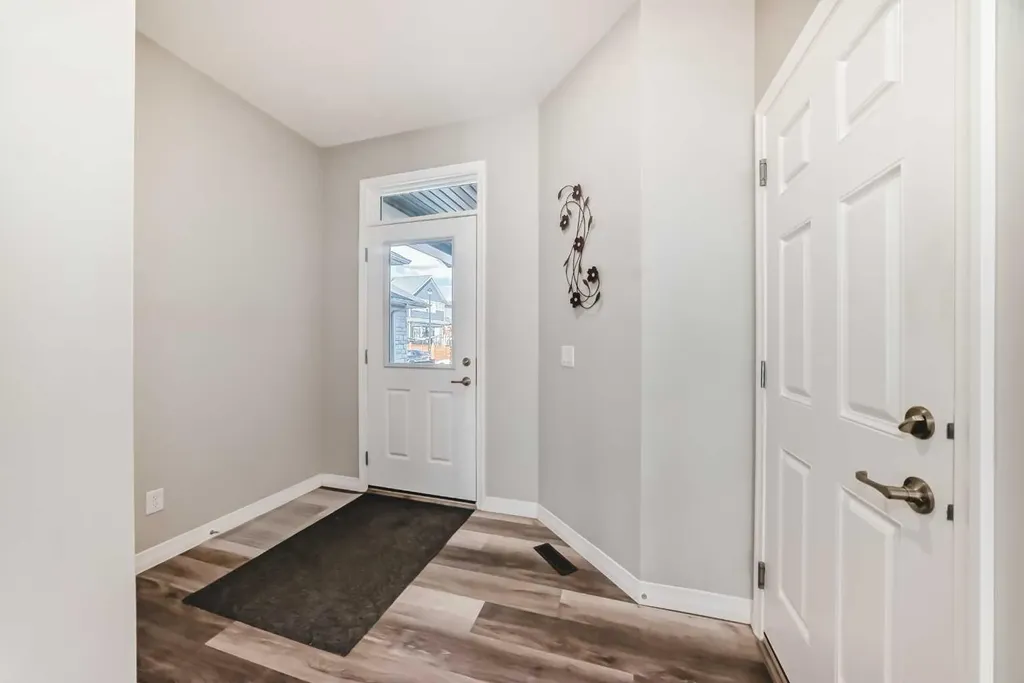 615 Kingsmere Way SE Airdrie AB T4A0X9