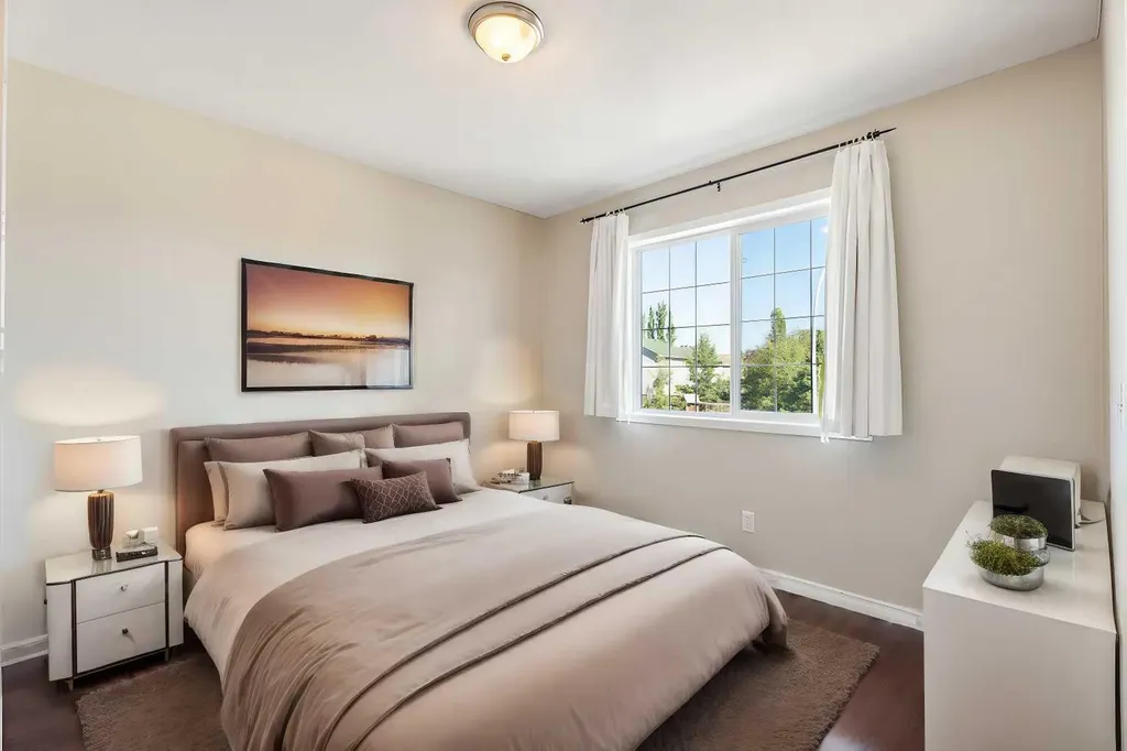73 Rocky Ridge Heath NW Calgary AB T3G 4Z7
