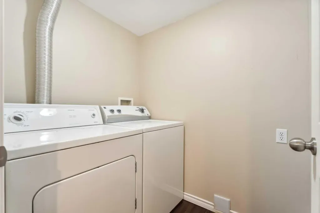 73 Rocky Ridge Heath NW Calgary AB T3G 4Z7